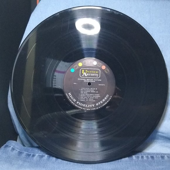 Goldfinger Soundtrack 1964 007 James Bond Vinyl Record - Picture 3 of 4